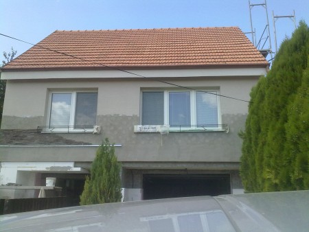 PRIEBEH rekonšrukcie - fasáda a kamenný obklad