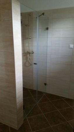 Bezbariérový sprchový kút